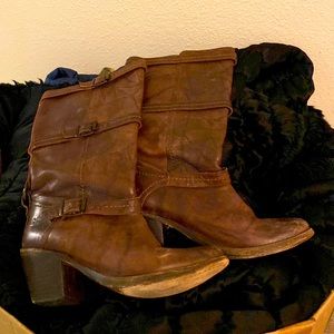 Nice leather knee-high Boots Color reddish brown